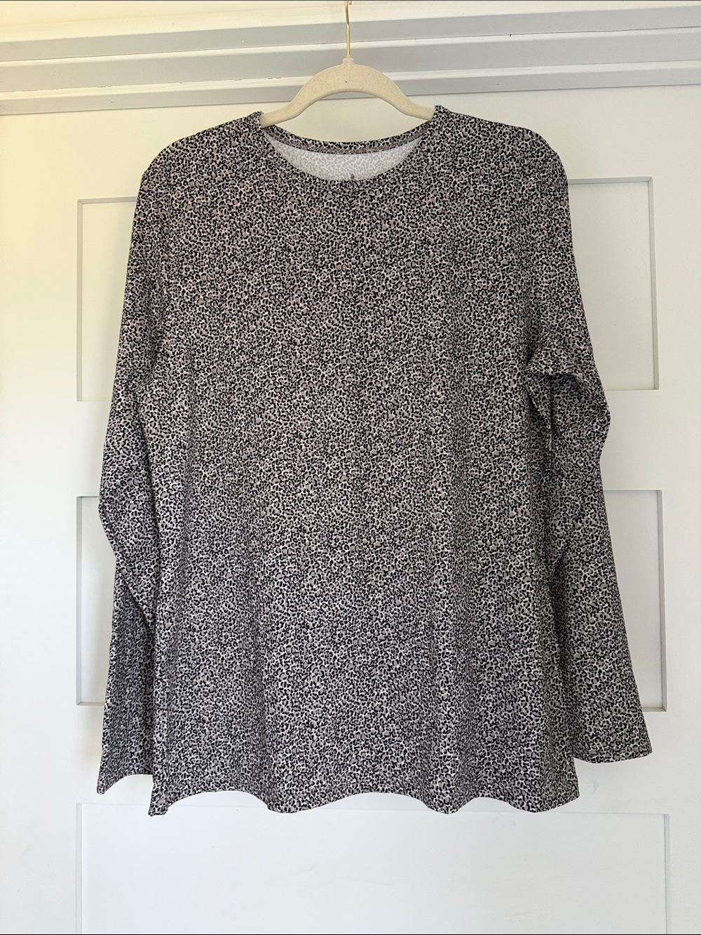 Cuddl Duds Microwear Layer Crew Top Womens XL Leopard Fall Winter Outdoor Warm